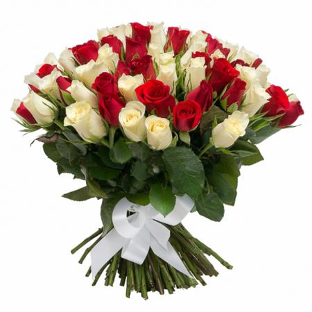 Букет из 101 красной и белой розы (40 см)