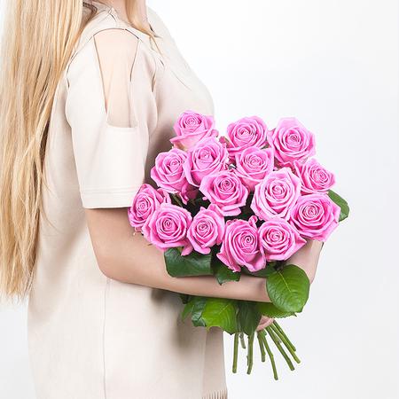 Букет из 15 розовых роз (50 см)
